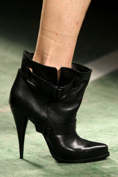 bota givenchy