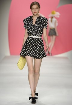 moschino-cheap-and-chic02